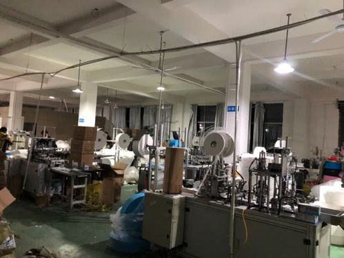 深網(wǎng)丨95后小伙除夕春節(jié)蹲守工廠三天，為湖北親朋搶寄出上萬個(gè)口罩